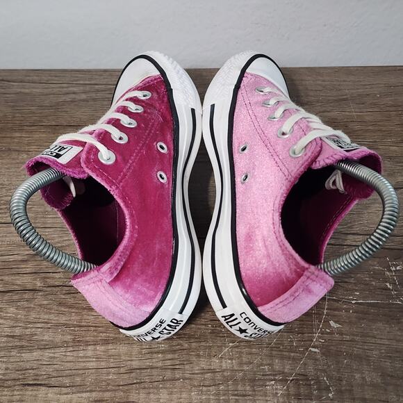 Converse Chuck Taylor All-Star Low Top Velvet Women's Shoes Size 5.5 Pink - Picture 5 of 9